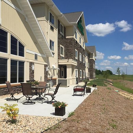 Grandstay Hotel & Suites Mount Horeb - Madison Екстериор снимка