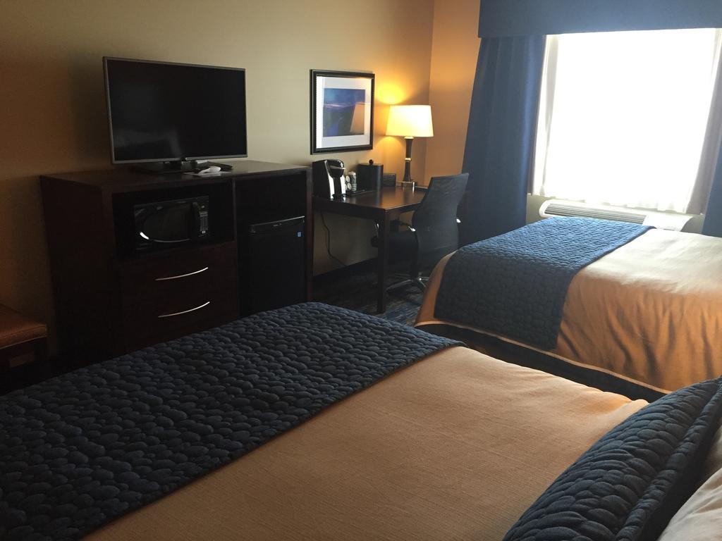 Grandstay Hotel & Suites Mount Horeb - Madison Стая снимка
