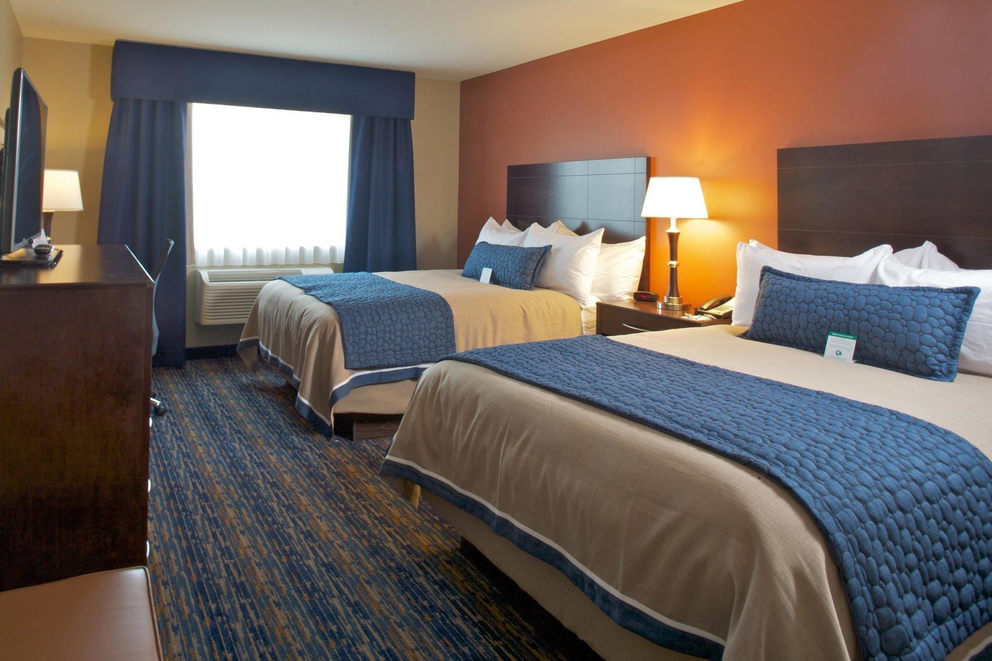 Grandstay Hotel & Suites Mount Horeb - Madison Екстериор снимка