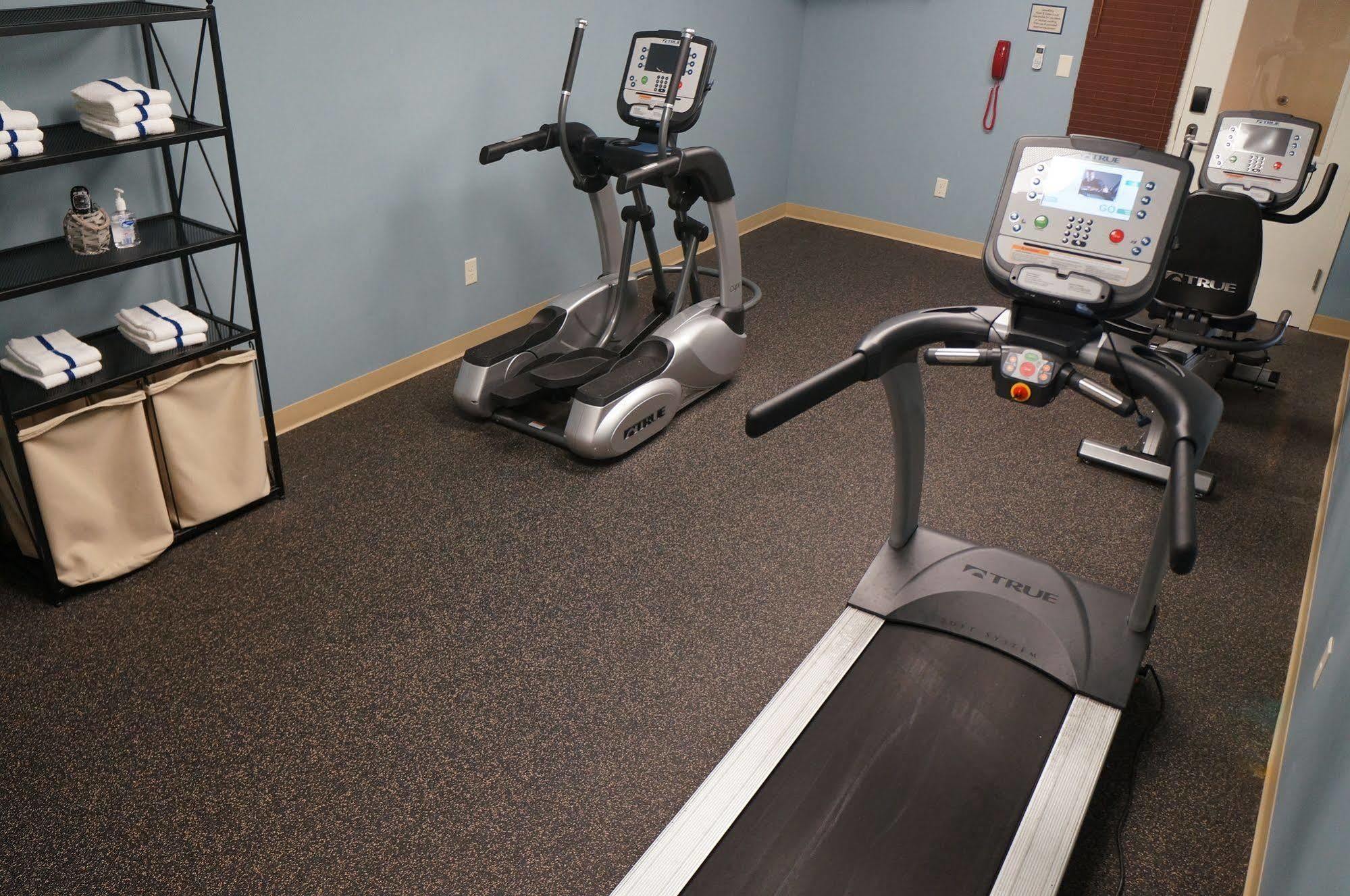 Grandstay Hotel & Suites Mount Horeb - Madison Екстериор снимка