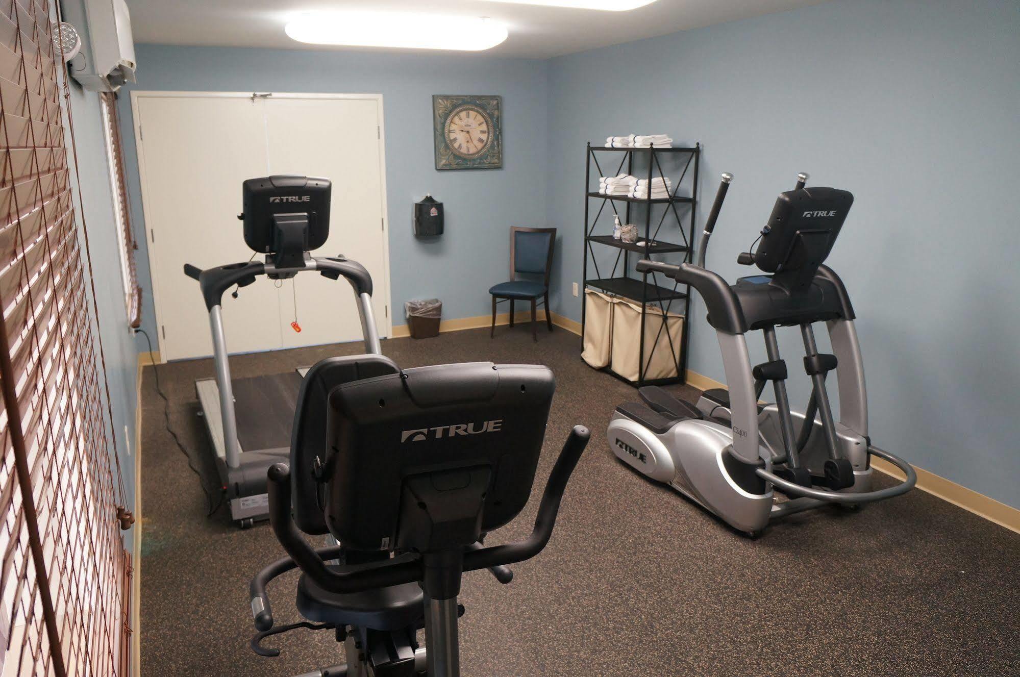 Grandstay Hotel & Suites Mount Horeb - Madison Екстериор снимка